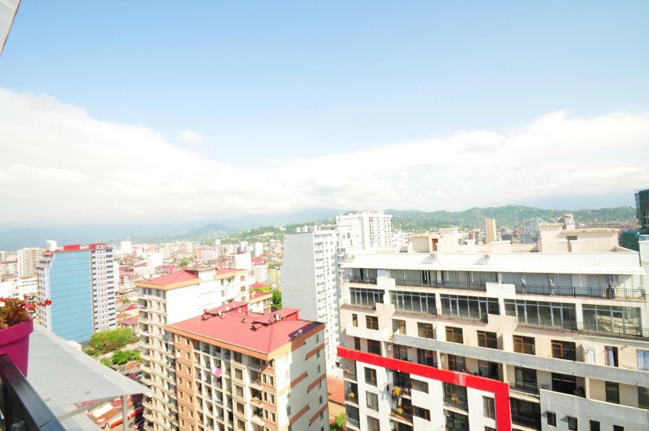 Apartments With A View Of The Trinity Holy Batumi Exteriör bild