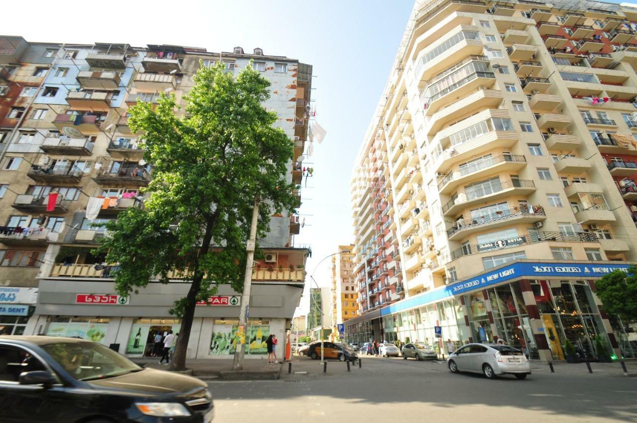 Apartments With A View Of The Trinity Holy Batumi Exteriör bild