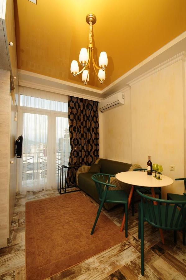 Apartments With A View Of The Trinity Holy Batumi Exteriör bild